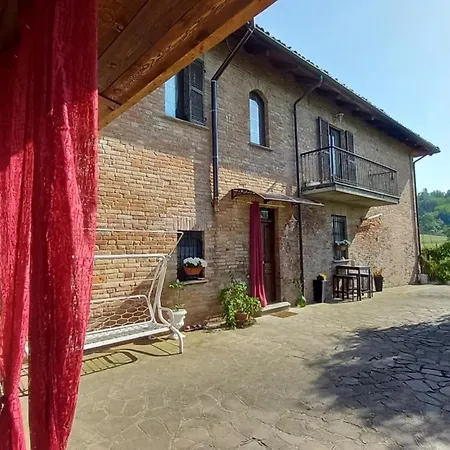 Dolce Apartamento CastellʼAlfero